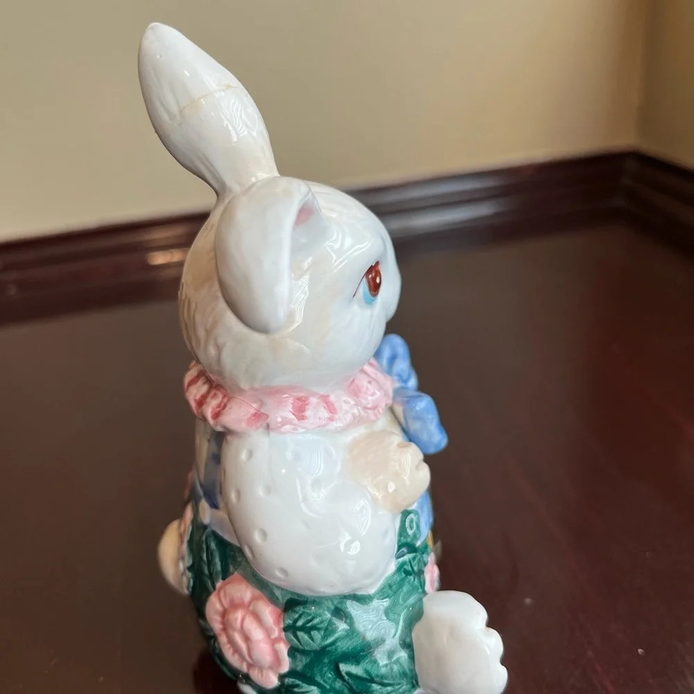 Vintage Fitz and Floyd Hand Painted Blossom Bunny-new battery -works great!